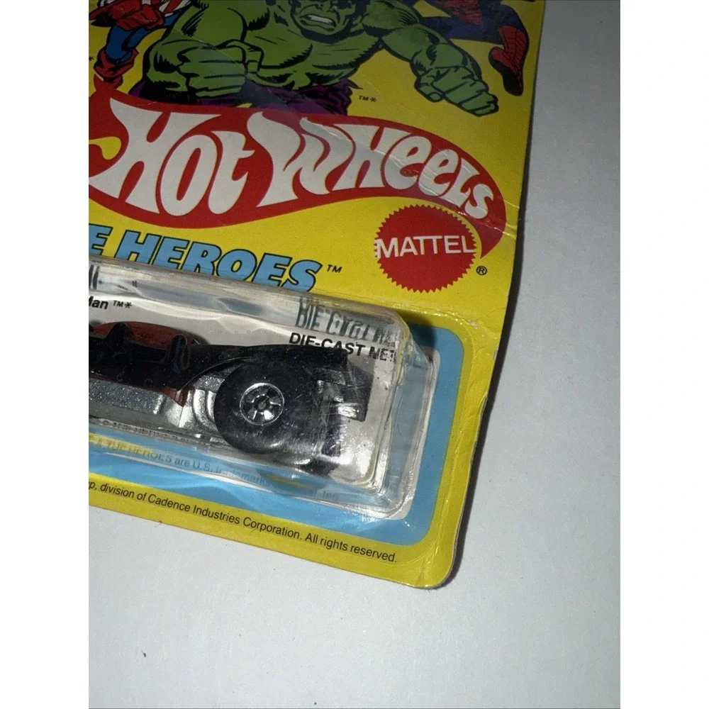 Hot Wheels Carded 1980 Spider-Man Car The Heroes New Unopened‎ Yellow Card 2877